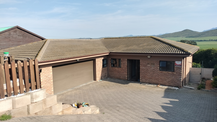 3 Bedroom Property for Sale in Fraaiuitsig Western Cape